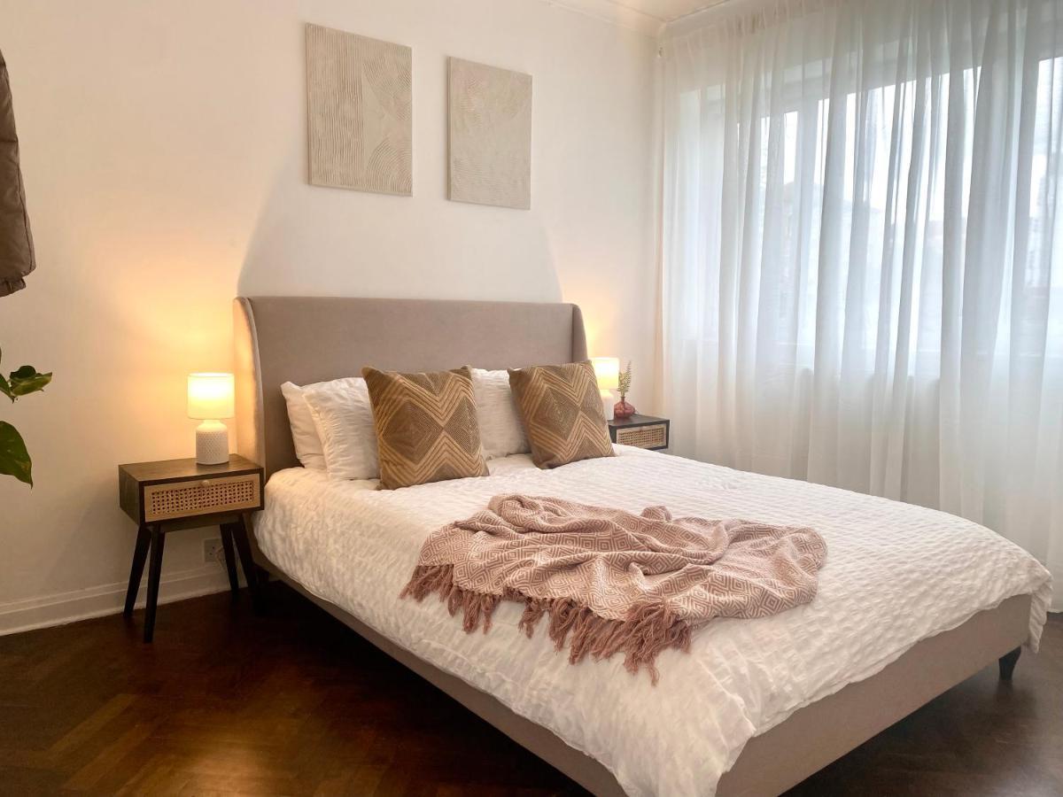 Newly Refurbished 2 Bedroom Apartment In South 런던 외부 사진