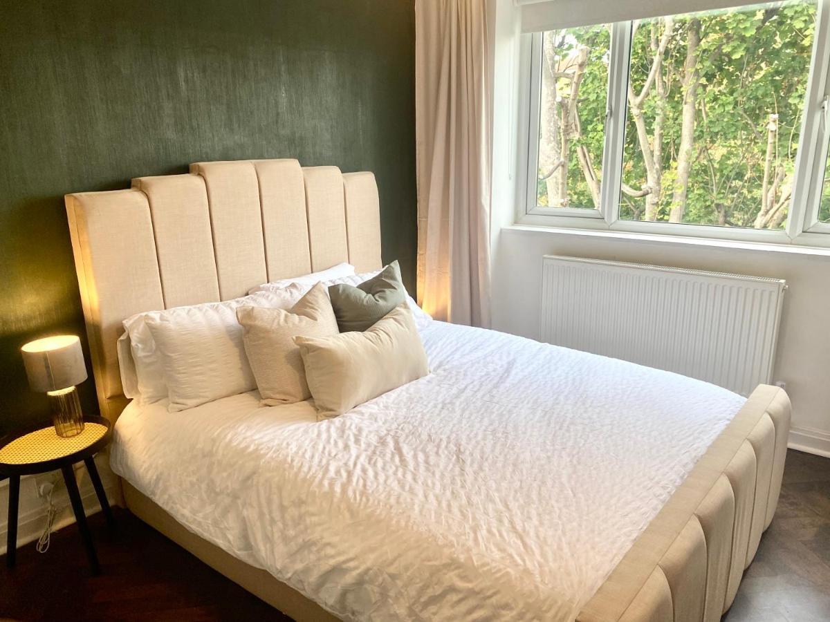 Newly Refurbished 2 Bedroom Apartment In South 런던 외부 사진
