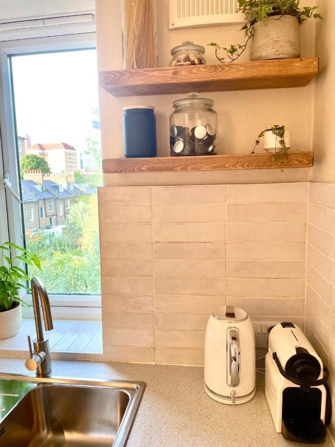 Newly Refurbished 2 Bedroom Apartment In South 런던 외부 사진